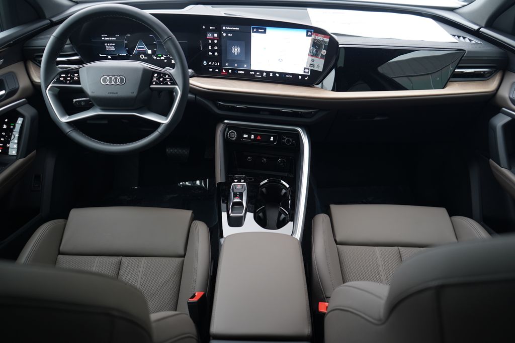 Thumbnail: 2025 Audi Q5 - 8