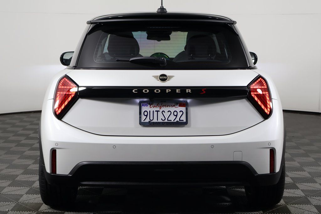 Thumbnail: 2025 MINI Cooper - 5