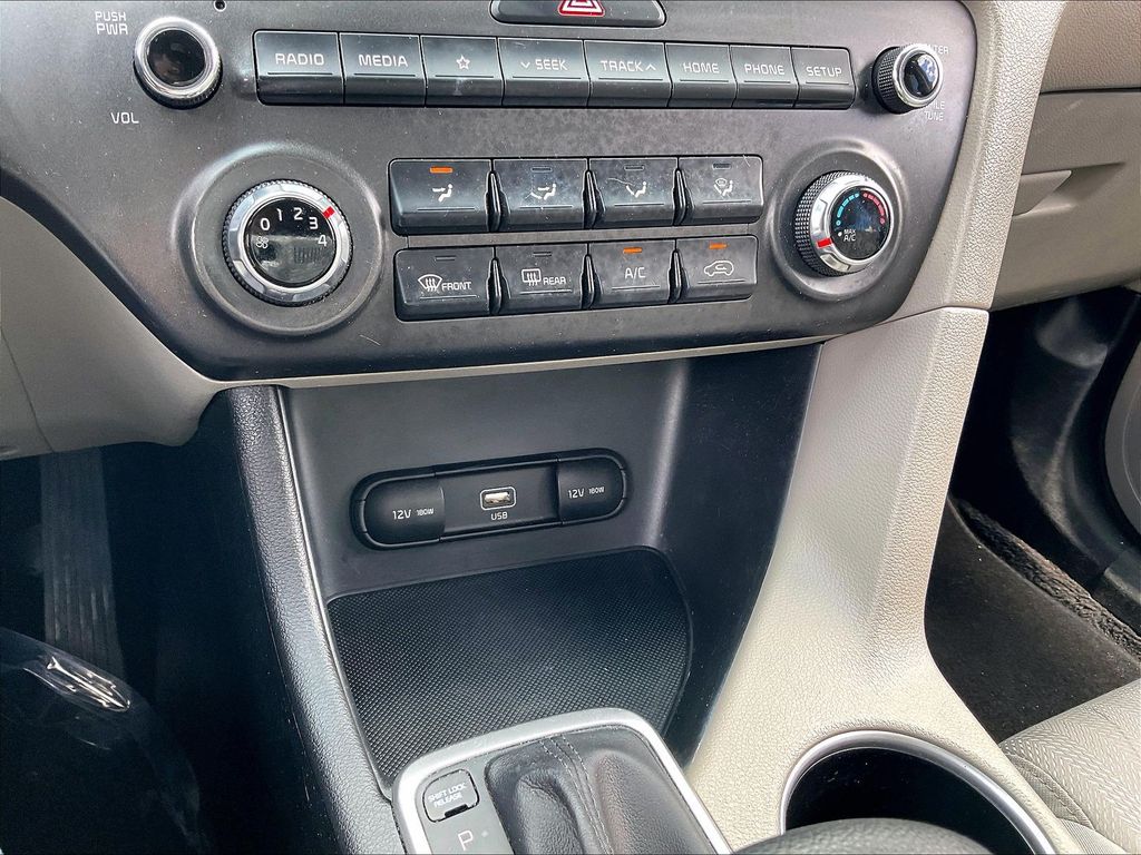 2020 Kia Sportage — photo 24