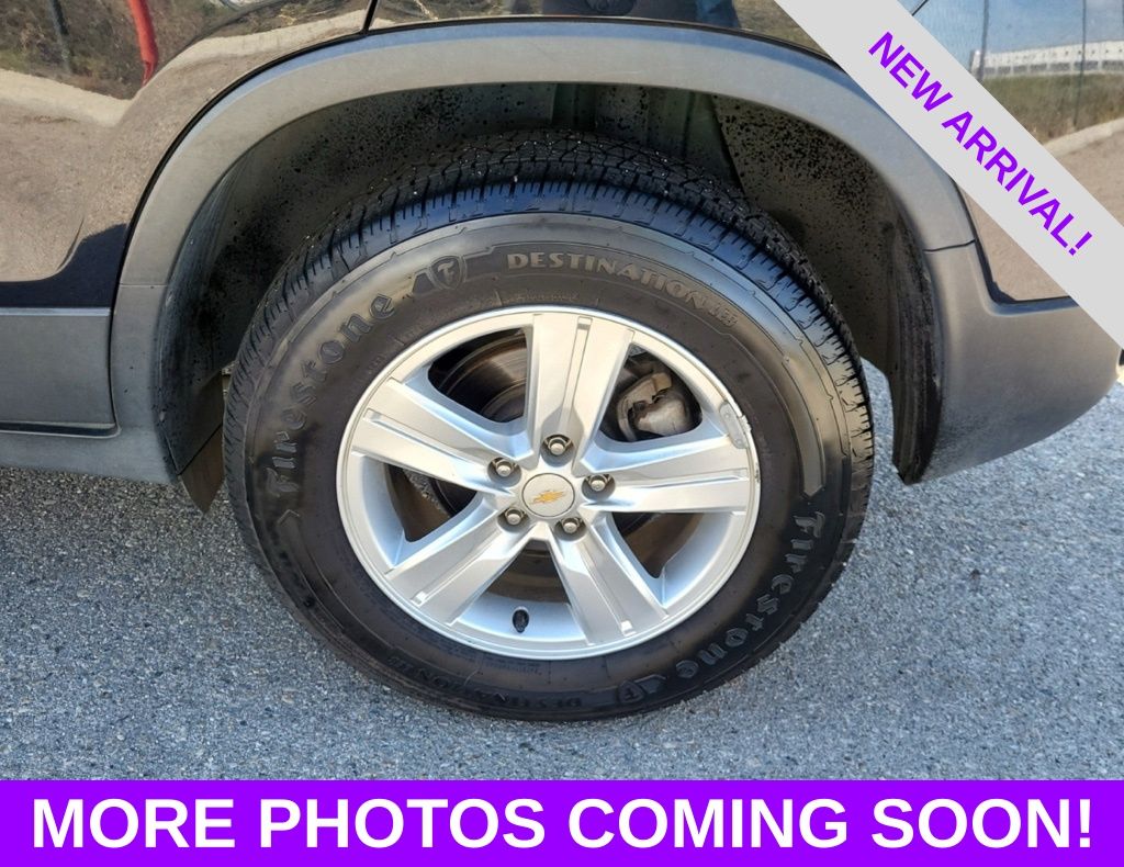 View vehicle photo 7