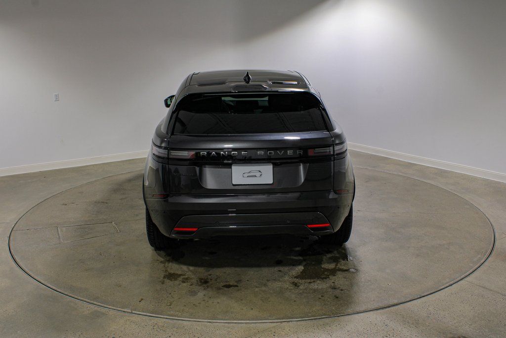 Certified Used 2026  Land Rover Dynamic SE image 4
