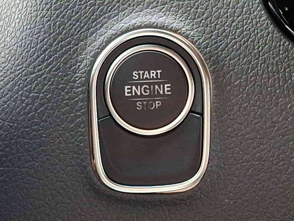 2025 Mercedes-Benz Sprinter 2500 18