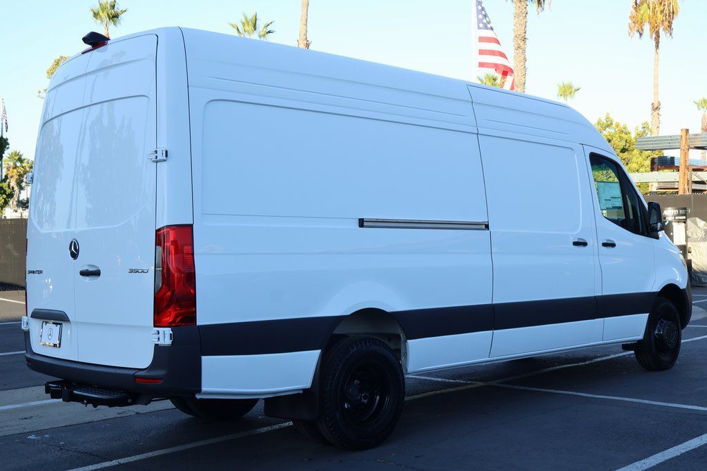 Thumbnail: 2026 Mercedes-Benz Sprinter - 2