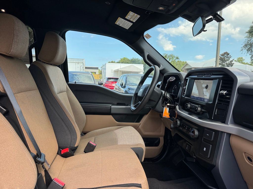 2023 Ford F-150 XLT photo 24