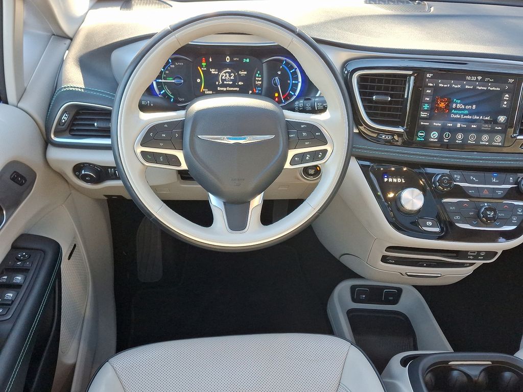 2020 Chrysler Pacifica Hybrid Limited 12