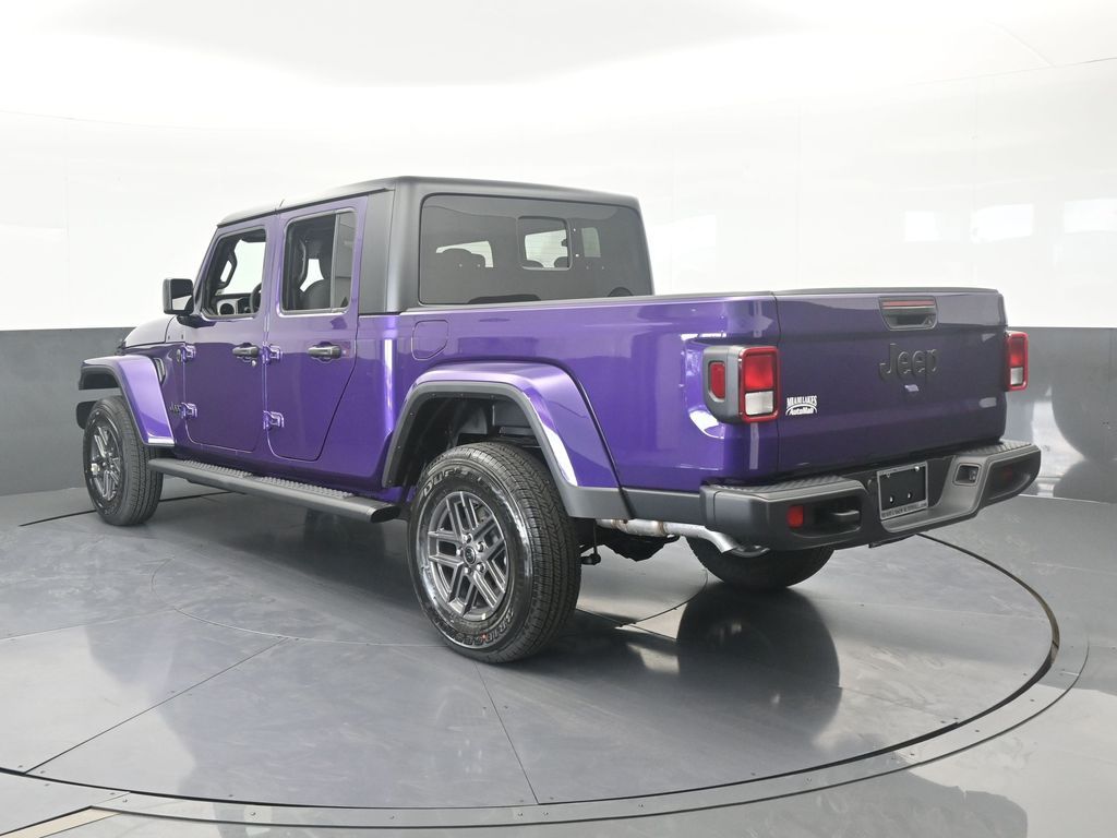 New 2026 Reign Jeep Sport S image 4