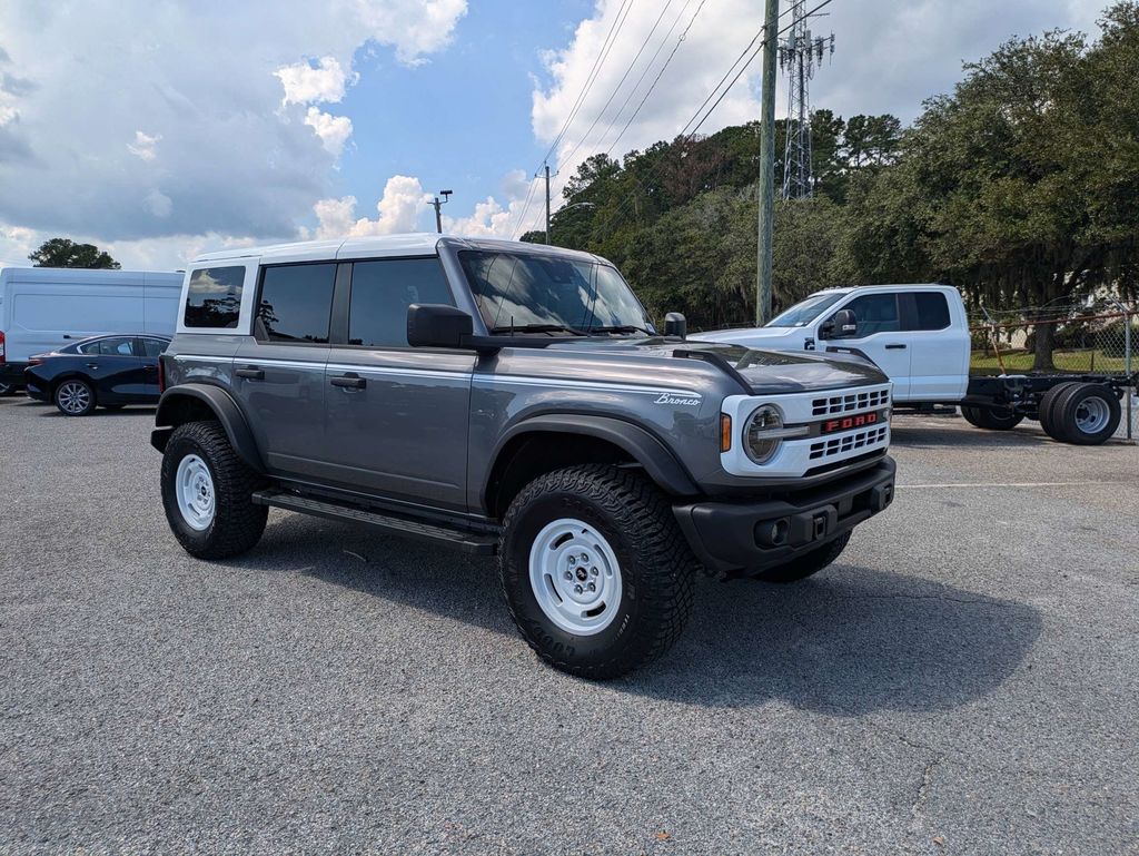 Carbonized Gray Metallic 2023 Ford Bronco SUV / Crossover Four-Wheel Drive Automatic