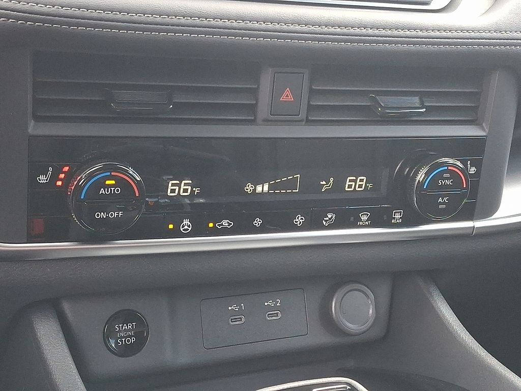 2026 Nissan Rogue — photo 12