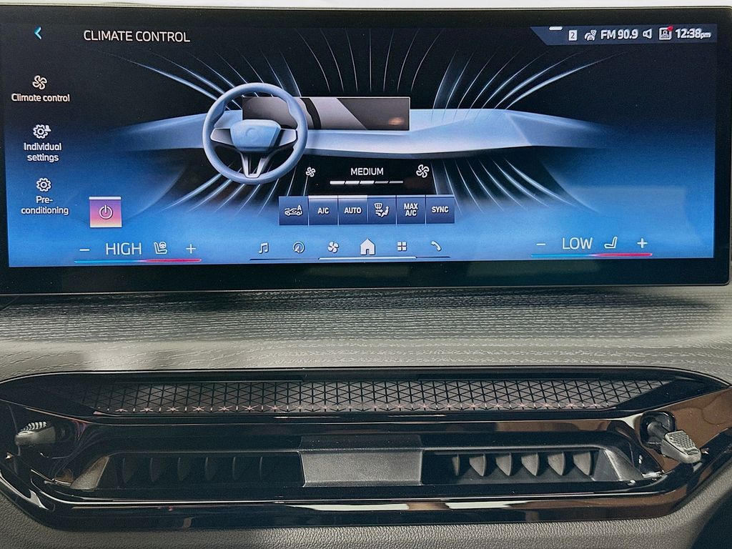 Thumbnail: 2026 BMW 2 Series - 14