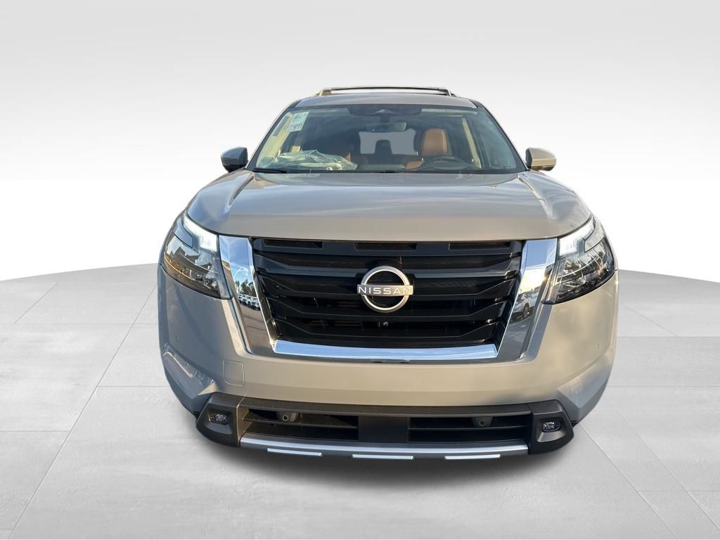2025 Boulder Gray Pearl Nissan Pathfinder Platinum FWD SUV