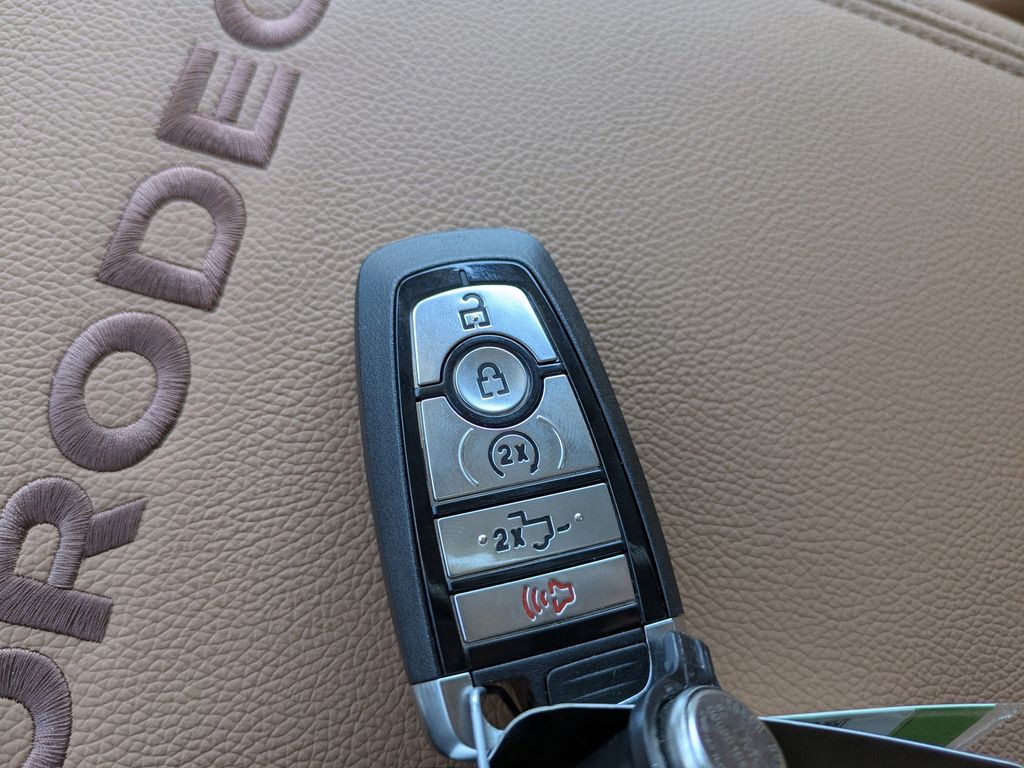 2026 Ford F-250 Super Duty LARIAT