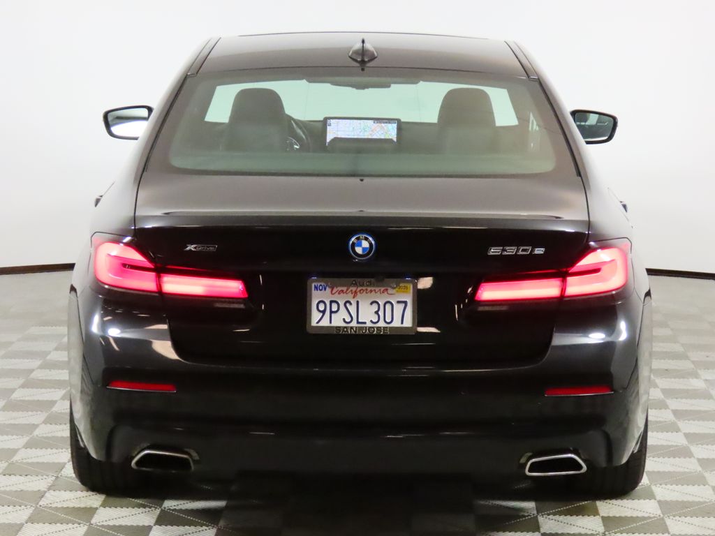 Thumbnail: 2022 BMW 5 Series - 4