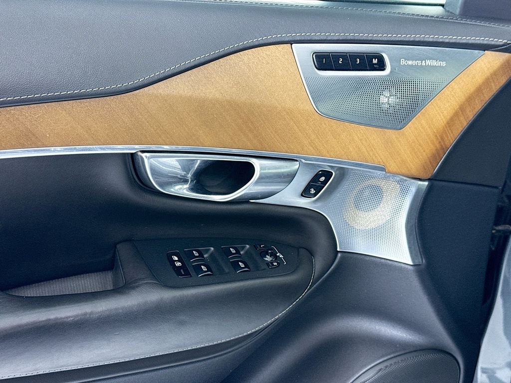 Thumbnail: 2017 Volvo XC90 - 24