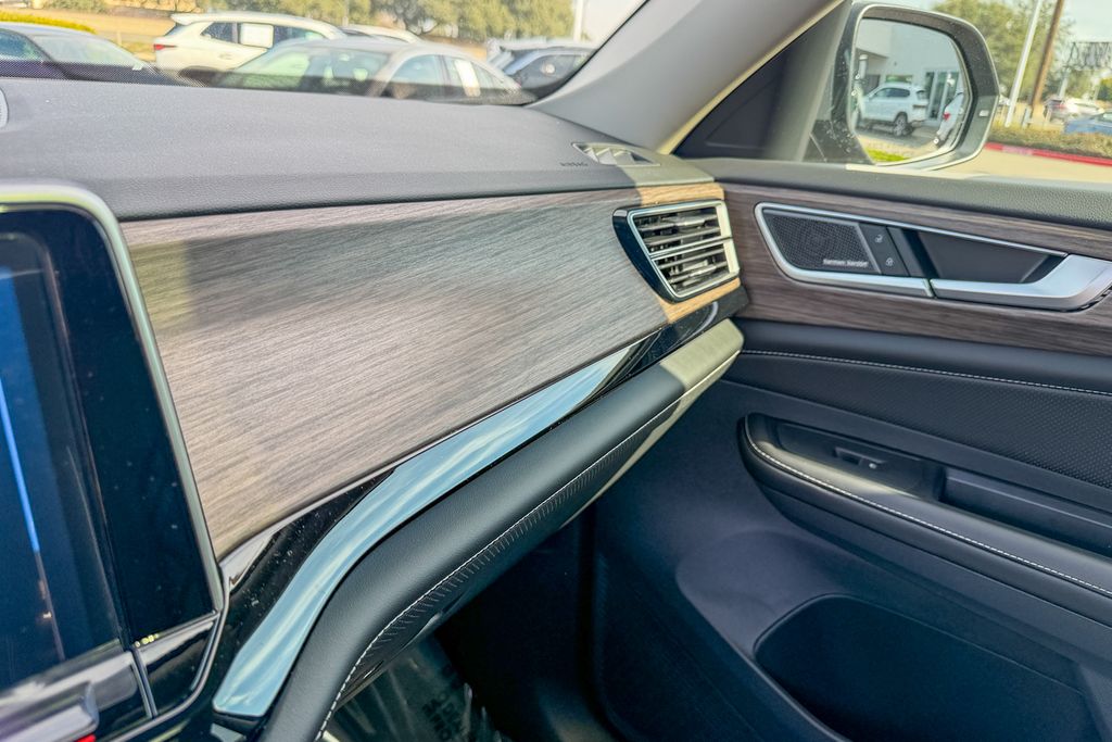 New 2026  Volkswagen 2.0T SEL Premium R-Line image 23