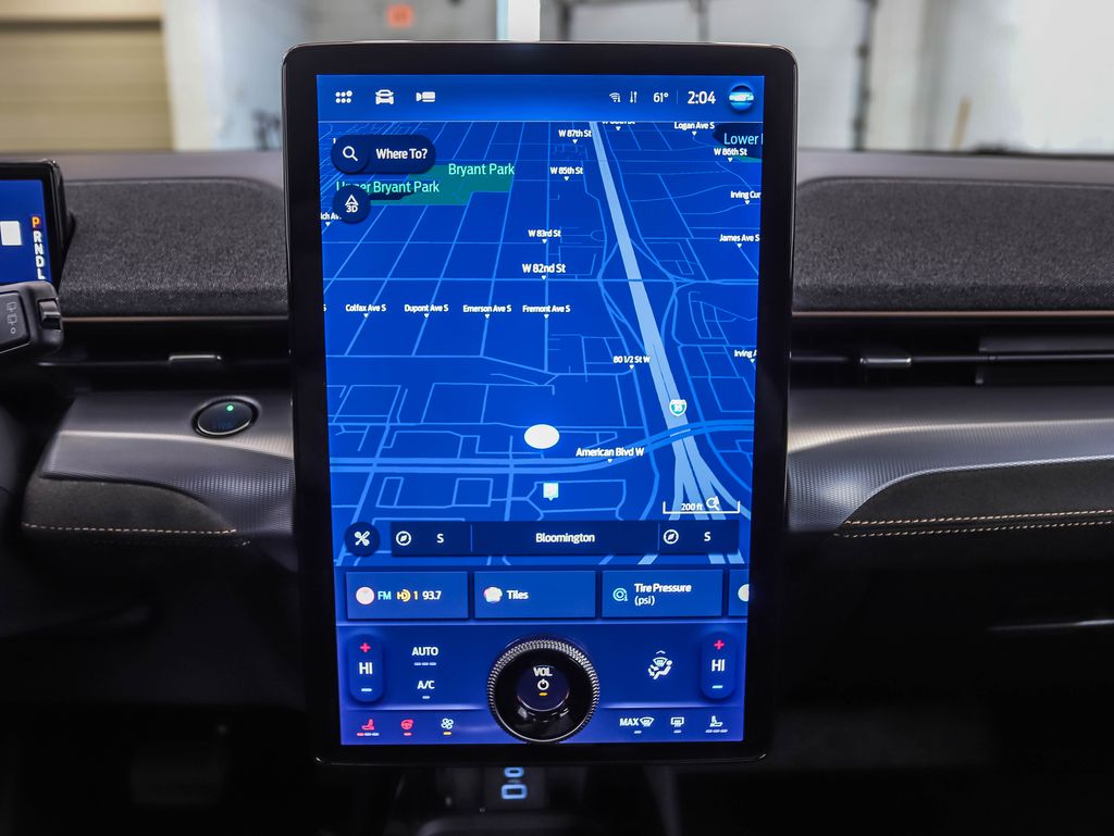 Thumbnail: 2022 Ford Mustang Mach-E - 16