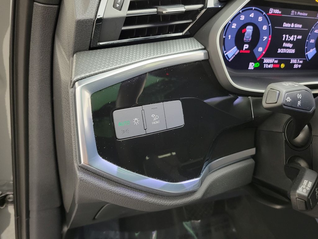 Thumbnail: 2023 Audi Q3 - 27