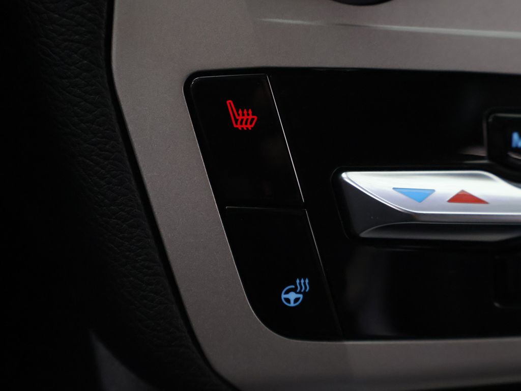 Used 2024 Blue Ford XLT image 51