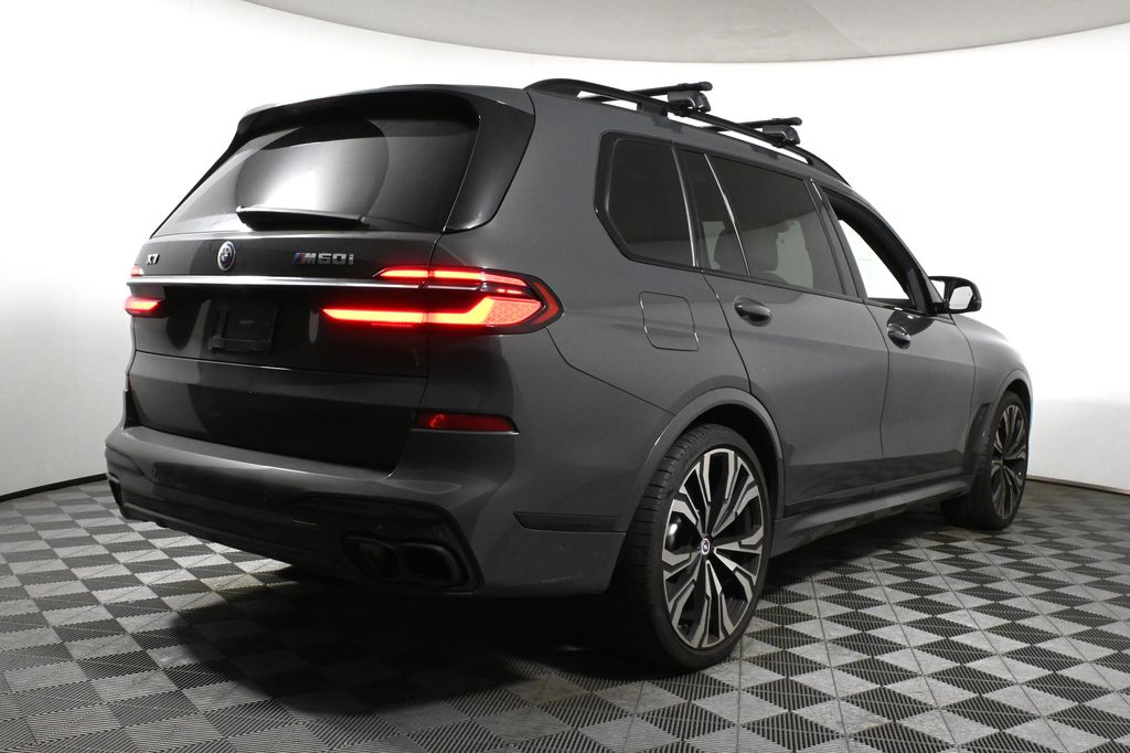 Thumbnail: 2023 BMW X7 - 6