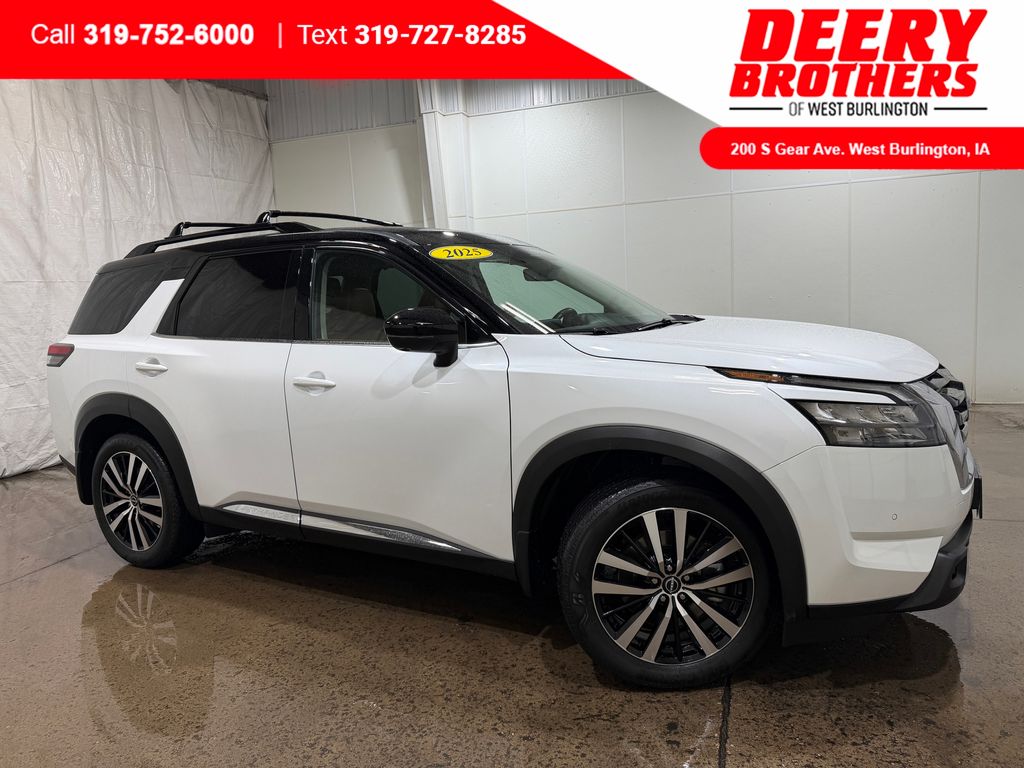 Everest White Pearl/Black 2025 Nissan Pathfinder Platinum 4WD SUV / Crossover All-Wheel Drive 9-Speed Automatic
