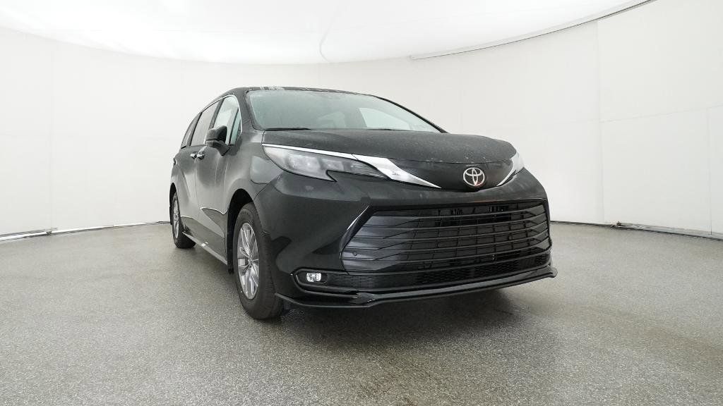 Thumbnail: 2026 Toyota Sienna - 14