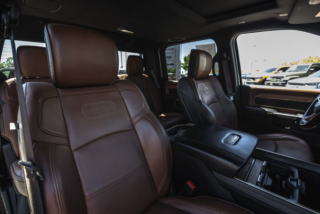 2020 Ram 3500 Laramie Longhorn thumbnail 31