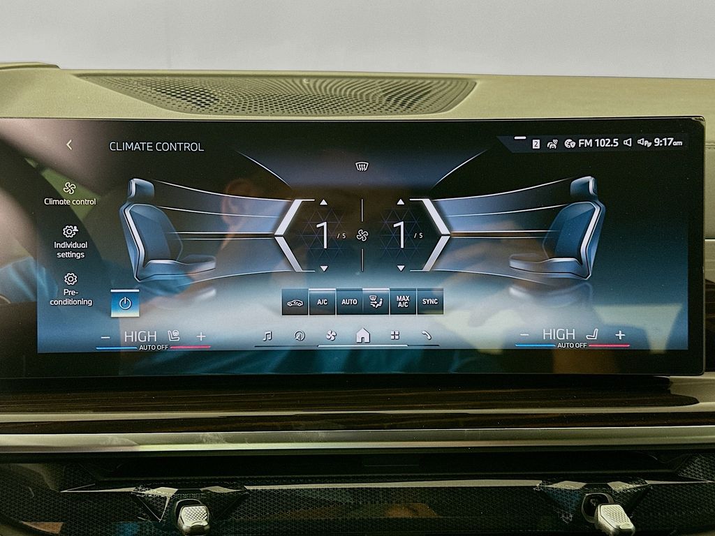 Thumbnail: 2026 BMW X5 - 14