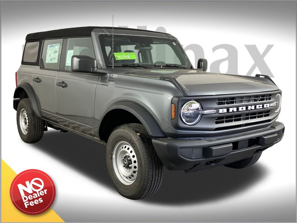 2025 Ford Bronco 4-Door Base's photo