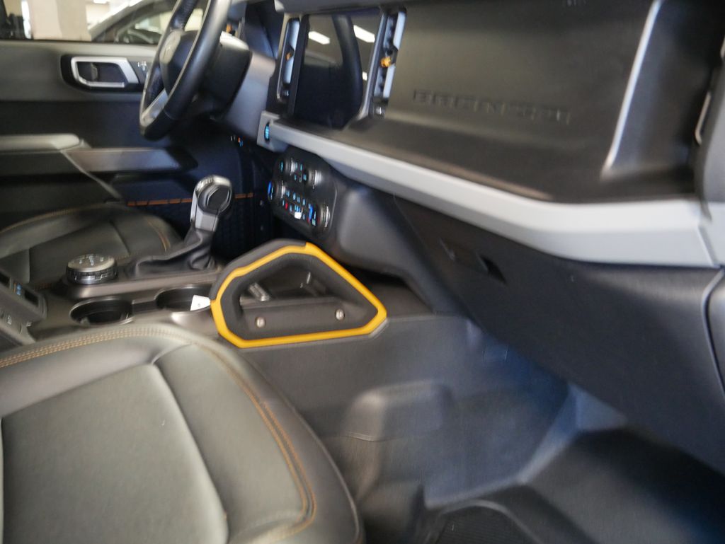 Thumbnail: 2022 Ford Bronco - 26