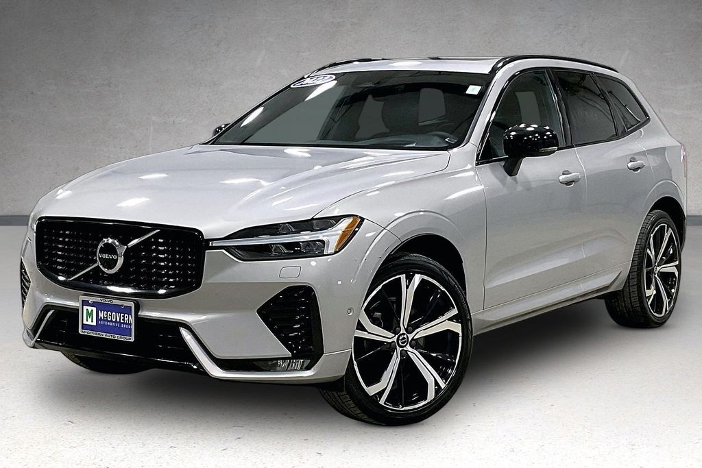 Silver Dawn Metallic 2022 Volvo XC60 B5 R-Design AWD SUV / Crossover All-Wheel Drive Automatic