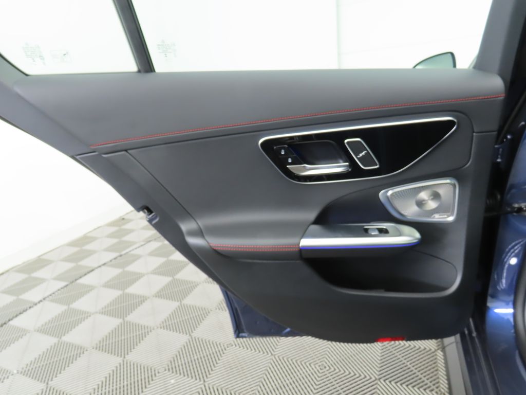2025 Mercedes-Benz C-Class AMG C 43 28