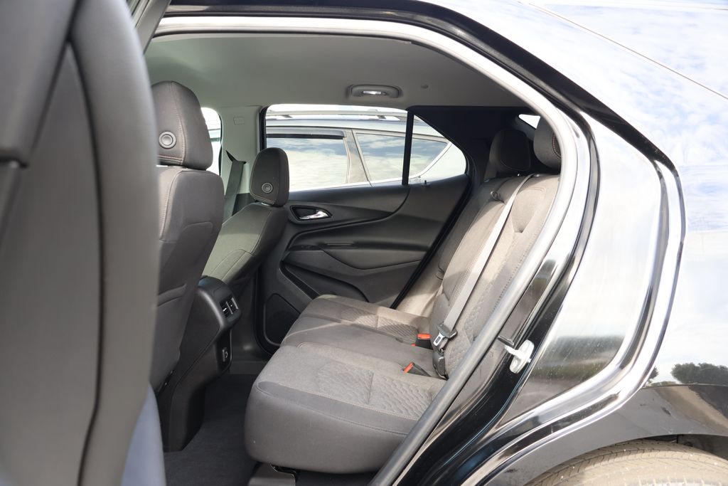 Thumbnail: 2021 Chevrolet Equinox - 30