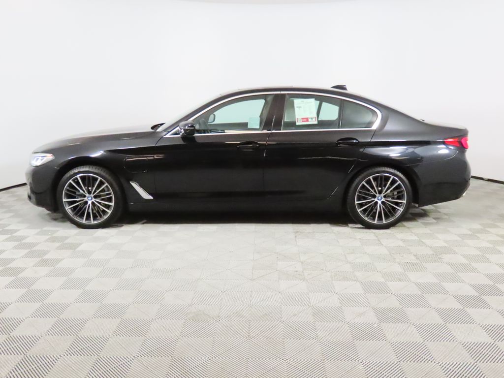 Thumbnail: 2022 BMW 5 Series - 2