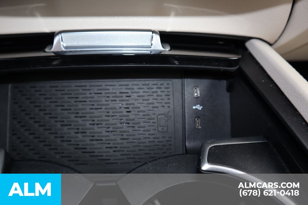 Used 2025 White Mercedes-Benz GLS 450 image 39