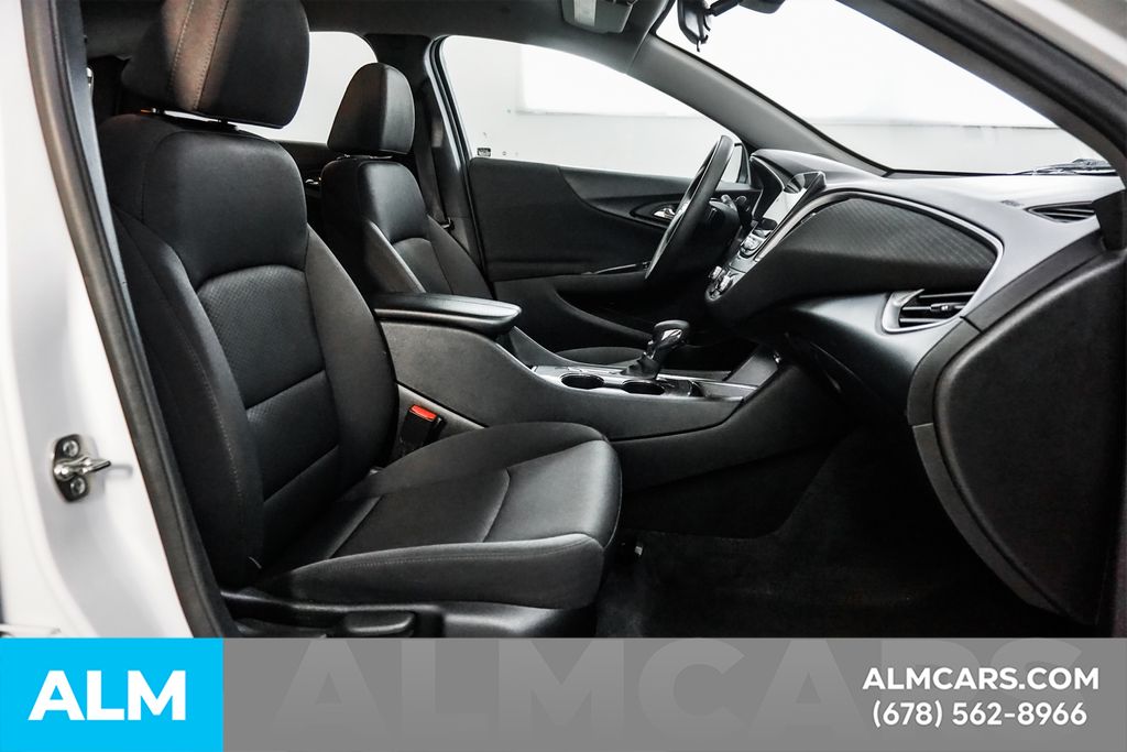 Used 2024 White Chevrolet LT image 19