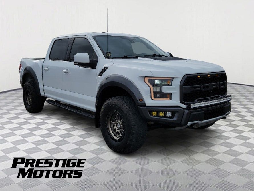 2017 Ford F-150 Raptor SuperCrew 4WD