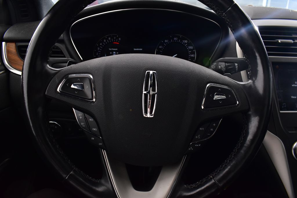 Thumbnail: 2019 Lincoln MKC - 14