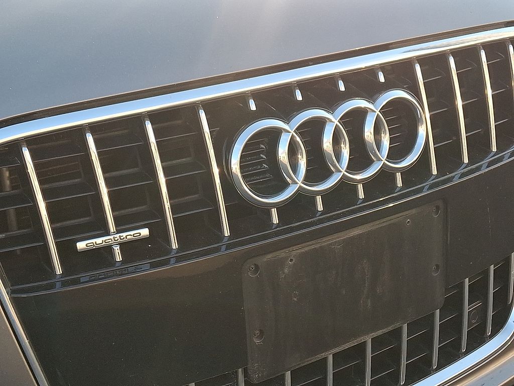 Thumbnail: 2015 Audi Q7 - 4