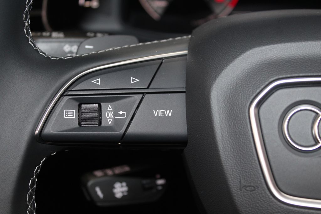 Thumbnail: 2026 Audi Q7 - 32