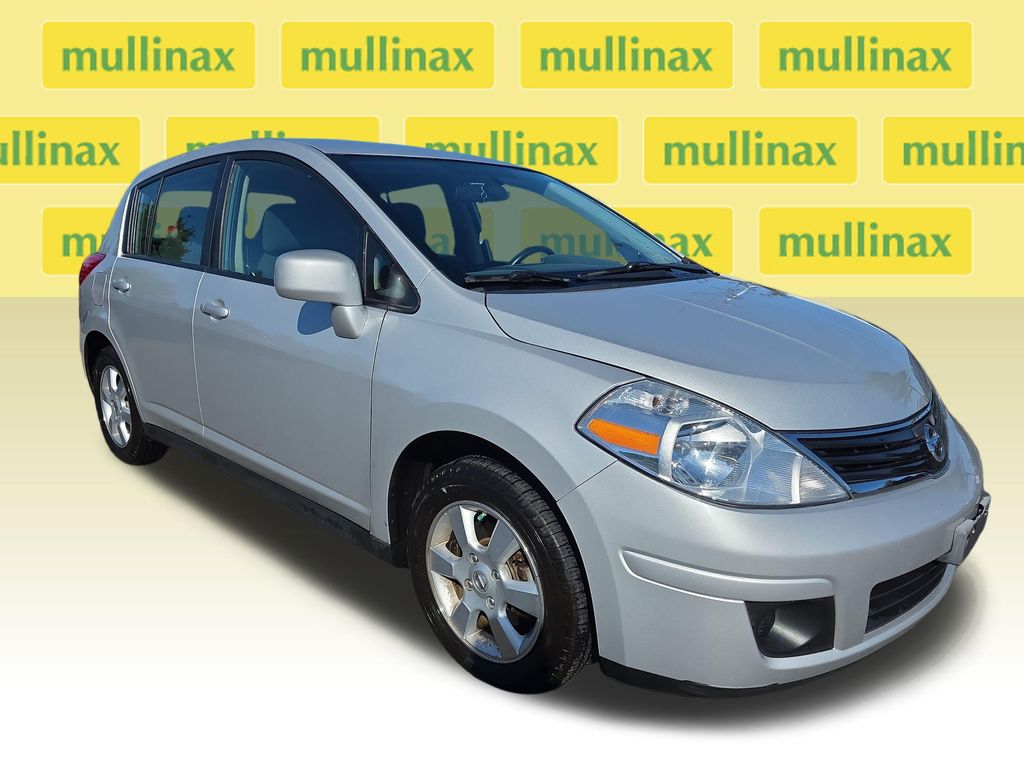 2012 Nissan Versa 1.8 S Hatchback