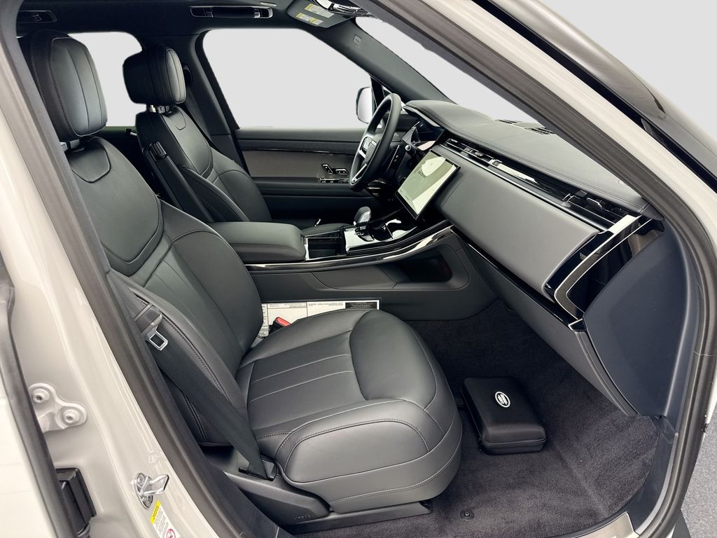 Thumbnail: 2026 Land Rover Range Rover Sport - 19