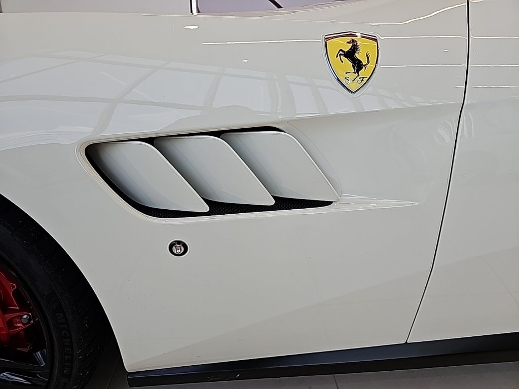 2019 Ferrari GTC4Lusso V12 14