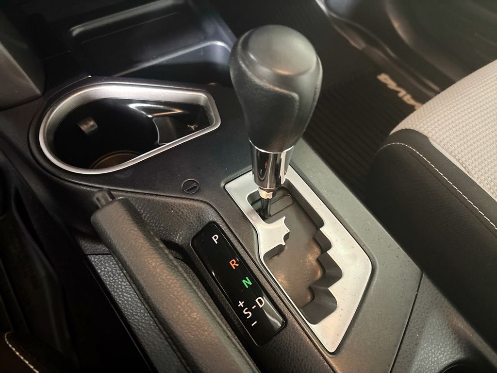 2017 Toyota RAV4 Hybrid XLE