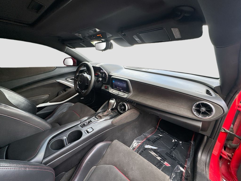 Used 2019 Red Chevrolet ZL1 image 29