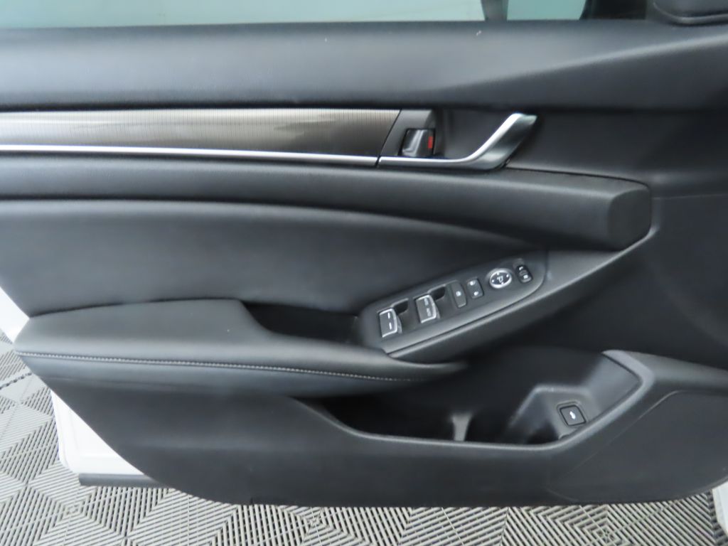 Thumbnail: 2019 Honda Accord - 24