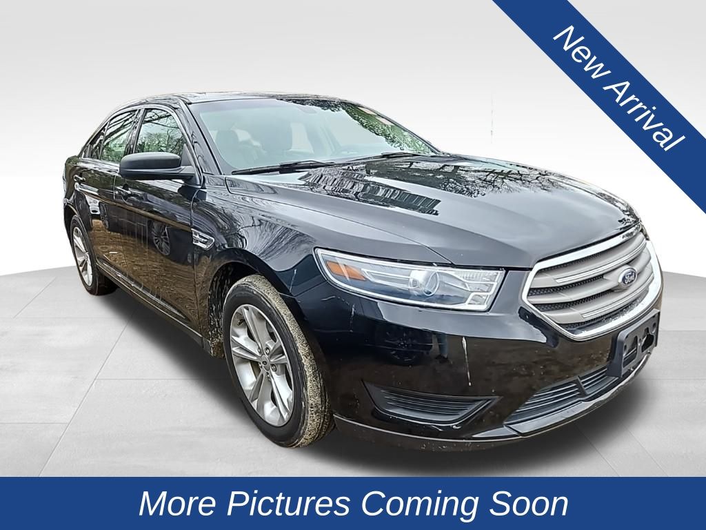 2018 Ford Taurus SE 