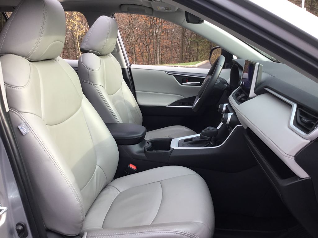 Thumbnail: 2023 Toyota RAV4 - 10