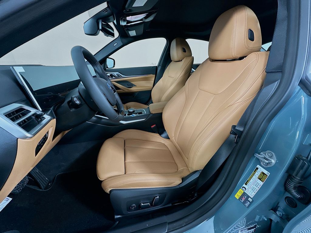 Thumbnail: 2026 BMW i4 - 16