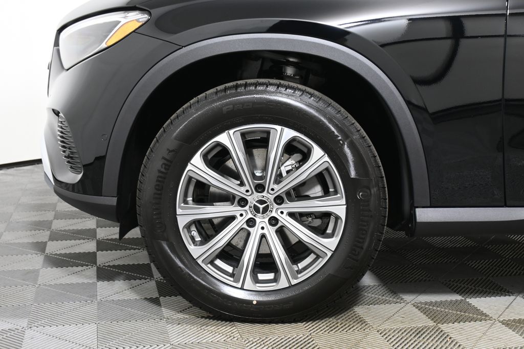 Thumbnail: 2026 Mercedes-Benz GLC - 11