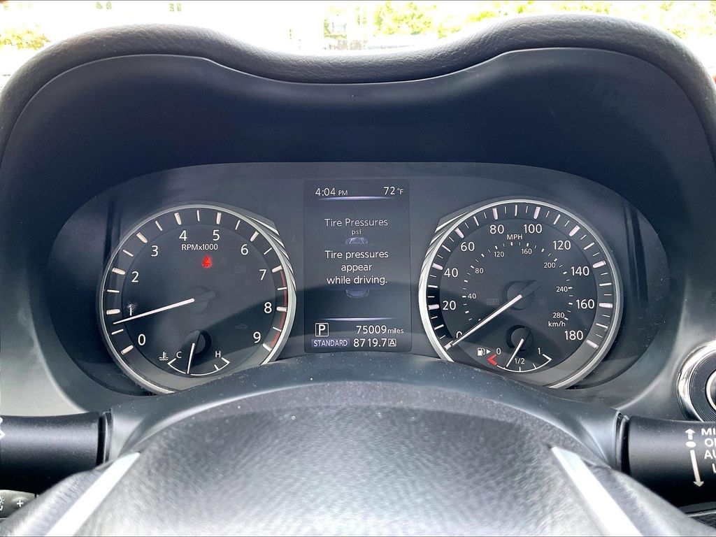 2018 INFINITI Q50 — photo 24