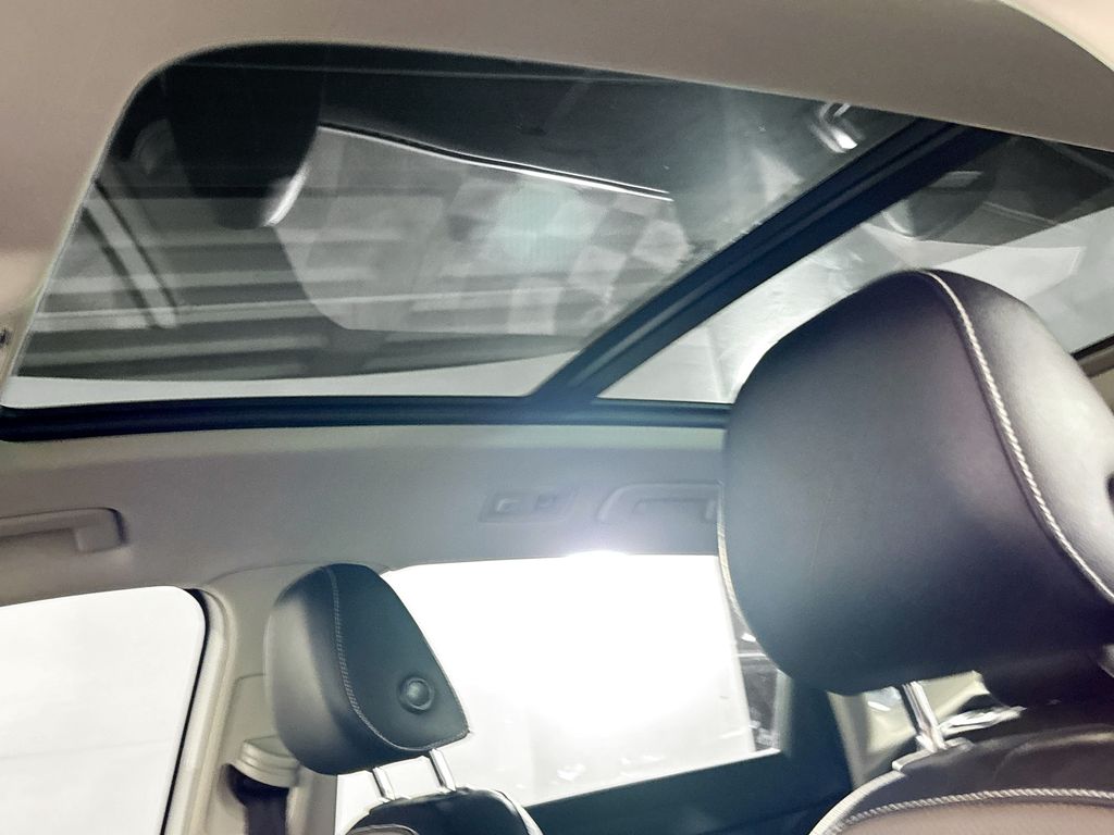 2023 Volkswagen Taos 1.5T SEL